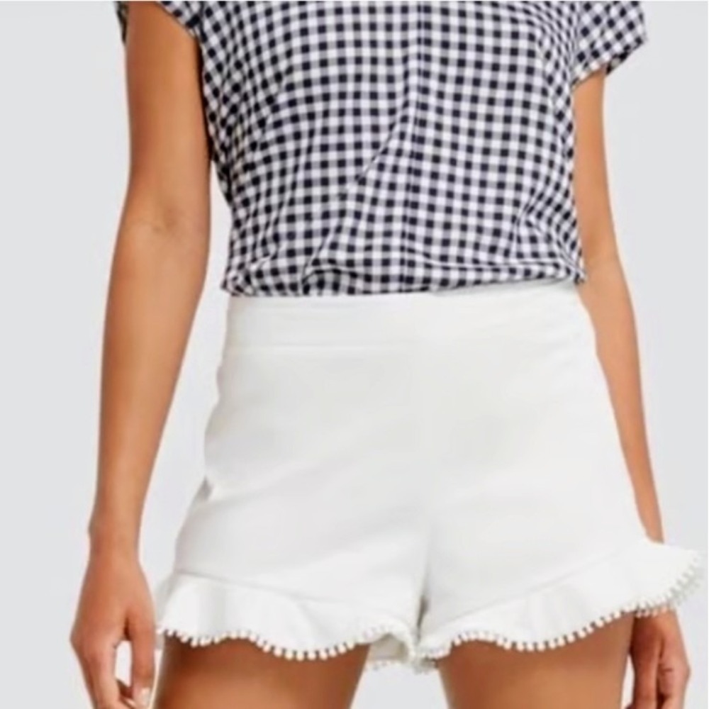 Ruffle Hem Shorts - White Dressy Casual Pom Pom Trim - Size‎ Small